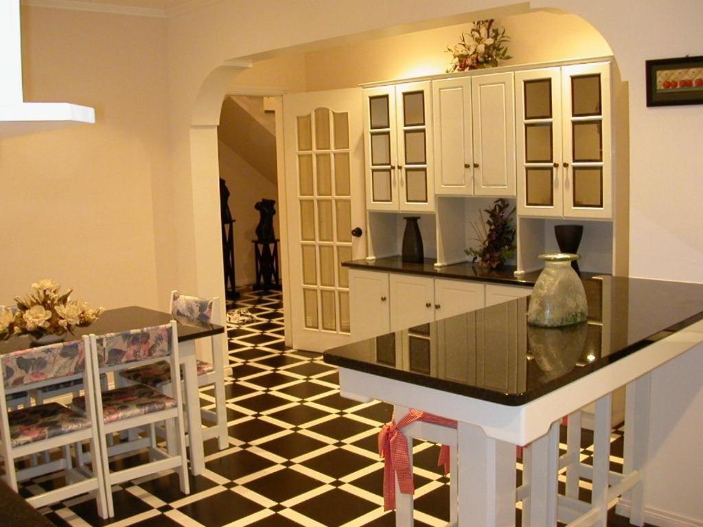Moradia Familiar Novavista - T3 Hostel มาดาลีนา ภายนอก รูปภาพ