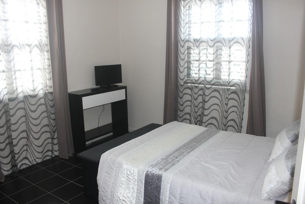 Moradia Familiar Novavista - T3 Hostel มาดาลีนา ภายนอก รูปภาพ